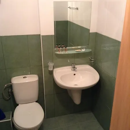 In Oasis Apartment